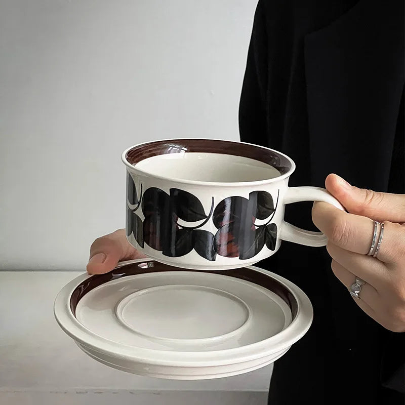 Vintage Ceramic Freehand Painting Flower Cup，European Style Coffee Cup and Saucer Set，Creative Afternoon Camellia Tea Cup